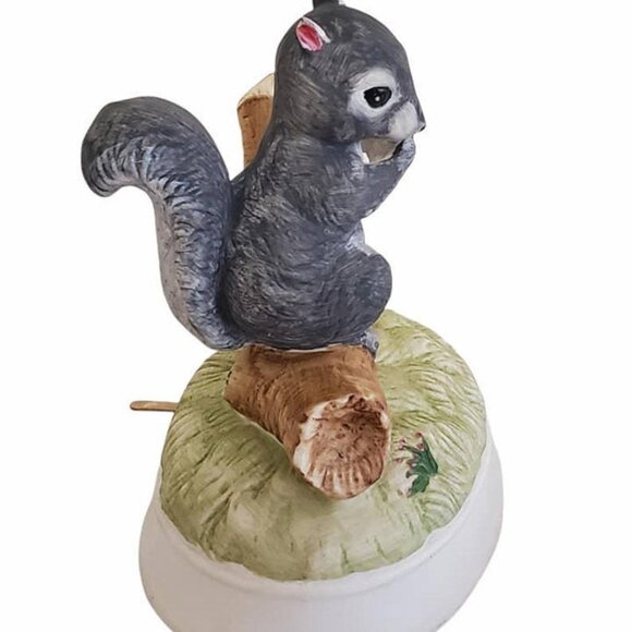 Vintage Gorham Ceramic Squirrel Tree Branch Musical Figurine - Picture 2 of 7
